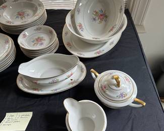 F42 - $50. Jackson Featherweight China. Made in the USA. 6 Plates, 6 Bowls, 6 berry bowls, 6 dessert plates, 7 teacups, 6 saucers, Creamer & Sugar, Serving Bowls. Gently used. 