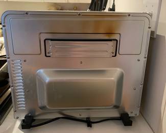 F23 - $50. Cuisinart Toaster Oven / Air Fryer. Model CTOA-122. Works!
