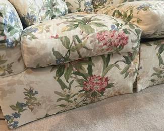 F95 - $50. Highland House Sofa from Furnitureland South. 86" long. Very good vintage condition!