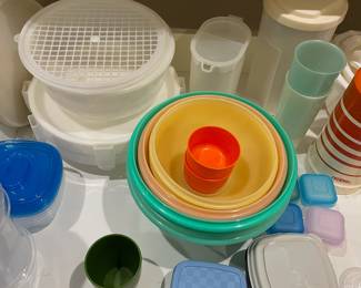 F19 - $20 Tupperware Lot. Non sticky tupperware and plastic containers. $20 for ALL. 