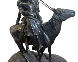 Farewell Kiss Metal Statue