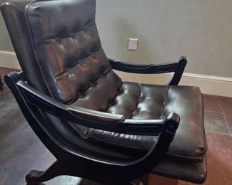 MidCentury Brown Lounge Chair