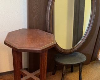 Wooden Mirror With Stools