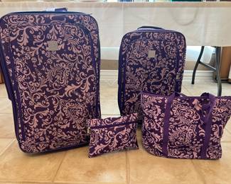 Four piece luggage set!🧳🧳