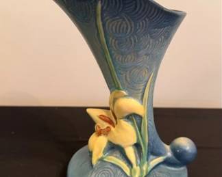 Roseville Zephyr Lily cornucopia vase in Bermuda blue