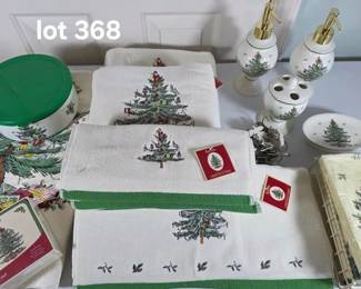 Spode Christmas linens and bathroom accessories