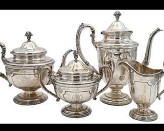 This is the pattern, and these are the type pieces you will getting if you buy our set.  Our set is also monogrammed with the letter “S”.   