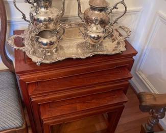 Rosewood attacking tables, silver-plated tea set
