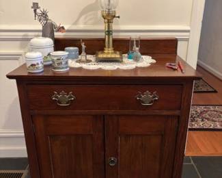 Small antique wash stand