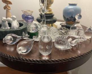 Great small items, collectible glass figurines