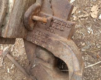 Antique Miller's Falls vise