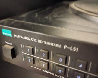 The Sansui turntable