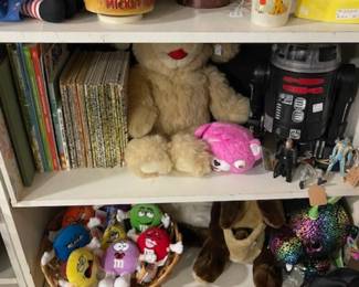 Vintage toys, games and puzzles