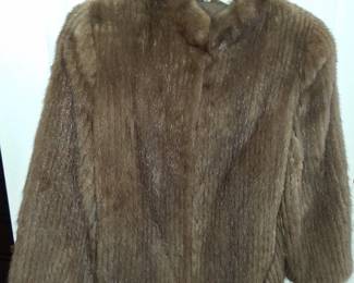 Vintage Hening Furs Natural Mink 