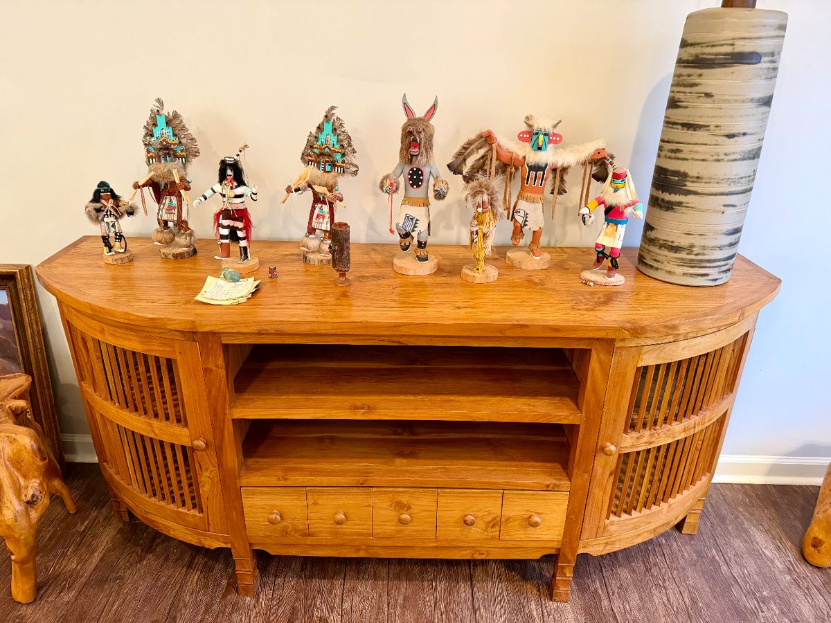 Super nice teak sideboard in excellent condition.