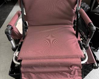STADIUM CHAIR