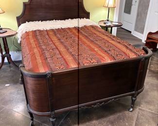 GORGEOUS ANTIQUE FULL SIZE BED.