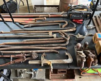 CROW BARS FOR EVERYONE. VINTAGE PLANES AND MORE.