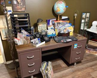 VINTAGE METAL DESK AND MORE.