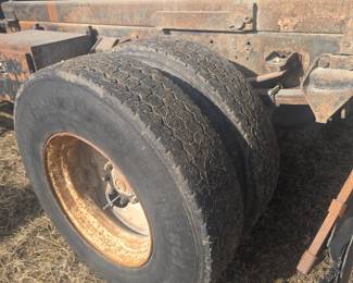 auctioncompanykc.com