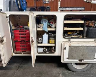 auctioncompanykc.com