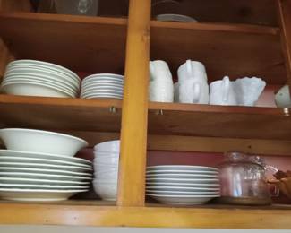 Set of white dinnerware