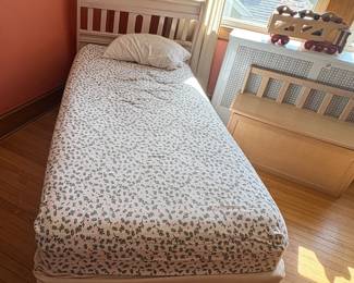 Canadian Solid Maple Twin Bed
