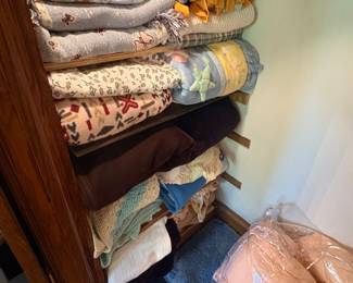 Bedding & Linens