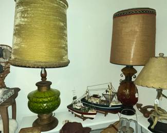 PAIR OF VINTAGE MID-CENTURY LAMPS