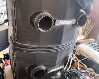 PAIR OF BOSE 802 SERIES 2(?) WITH CASES