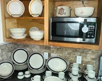 LOTS OF KITCHENWARE & DINNERWARE