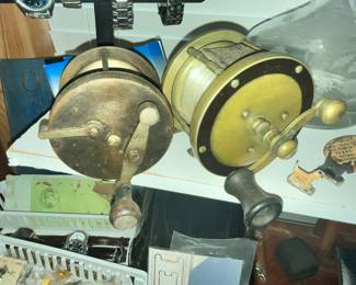 PAIR OF VINTAGE LARGE PLEUGER REELS