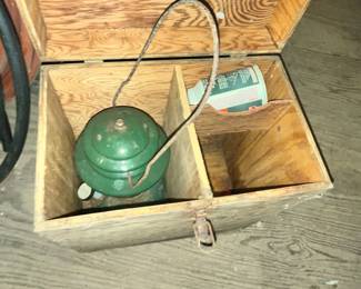 VINTAGE COLEMAN PROPANE LANTERN & BOX