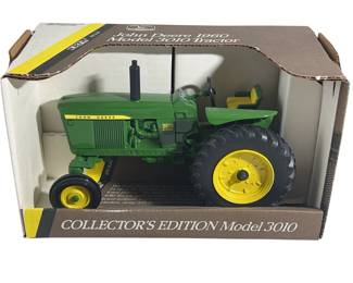 Diecast Tractor ERTL 1960 John Deere 3010 Original Box