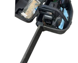 18" Craftsman Chainsaw in Case Has Compression (42cc)