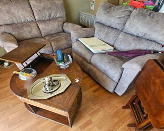 Designer Lbls (Clths) • Yard Fnds • Ktchn Gear • Tech • Furn • +MORE