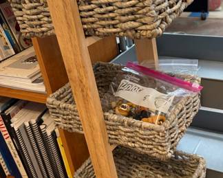 Designer Lbls (Clths) • Yard Fnds • Ktchn Gear • Tech • Furn • +MORE