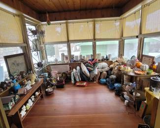 birdhouses, decor, pillows, art, furniture