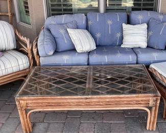 Rattan Patio Set (needs some love) 