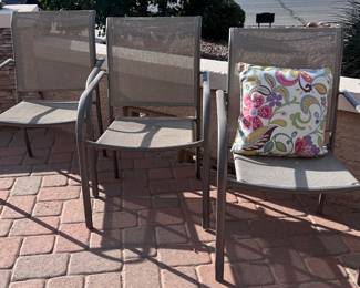 4 Patio Chairs 