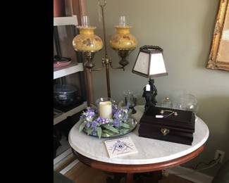 Sharp twin globed hurricane floor lamp!