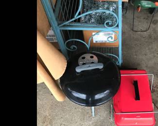 Small grills! There's a weber gas grill on back deck too!