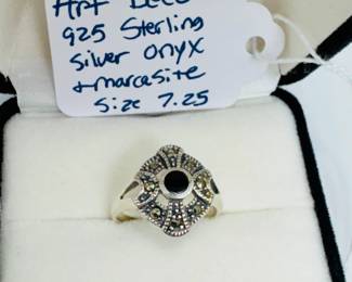 925 ART DECO STYLE STERLING SILVER AND ONYX RING