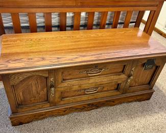 Lane cedar chest