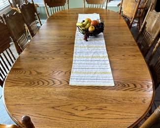 Kitchen table with two leaves installed. 
