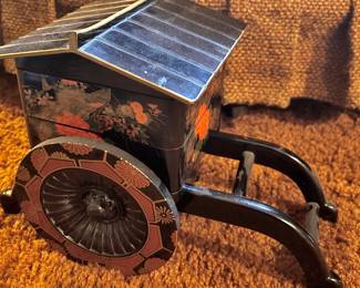 Japanese Goshoguruma Bento Box