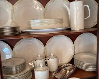 Franciscan China "Castile" Dinnerware Set