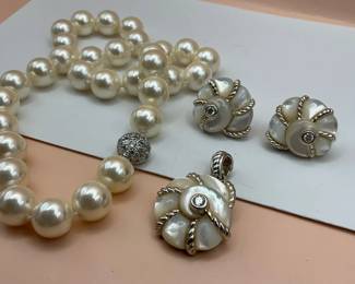 Judith Ripka MOP Nautilus Set