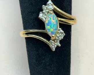  02 10K Opal Avon Ring 