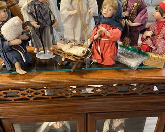 DISPLAY CABINET, LARGE PORCELAIN NATIVITY SET